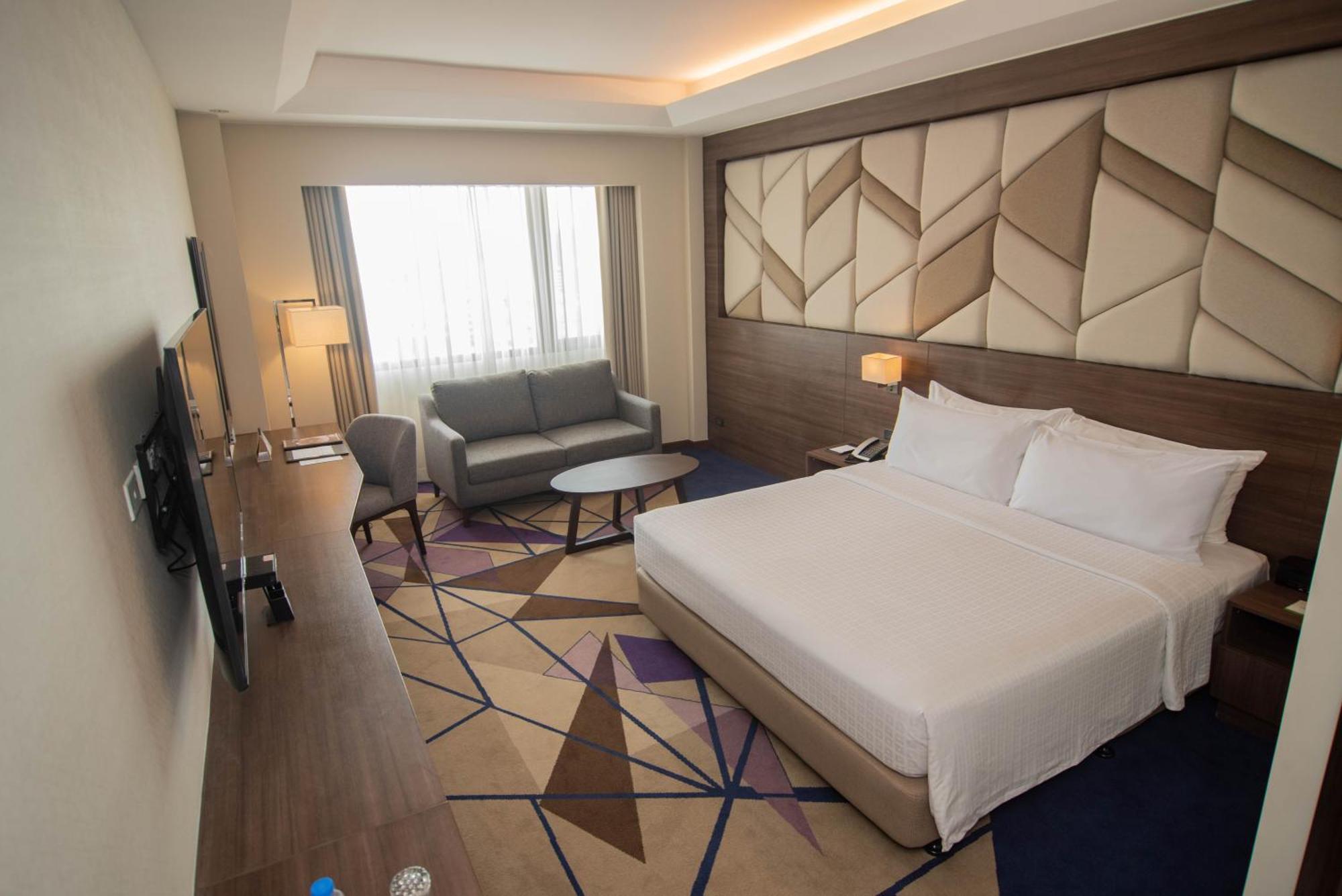 Luxent Hotel Quezon City Bagian luar foto