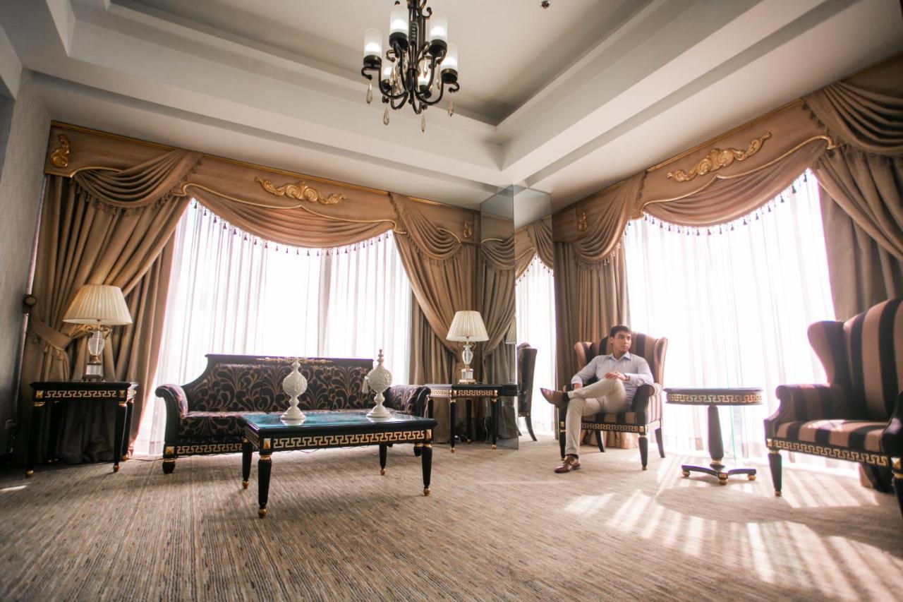 Luxent Hotel Quezon City Bagian luar foto