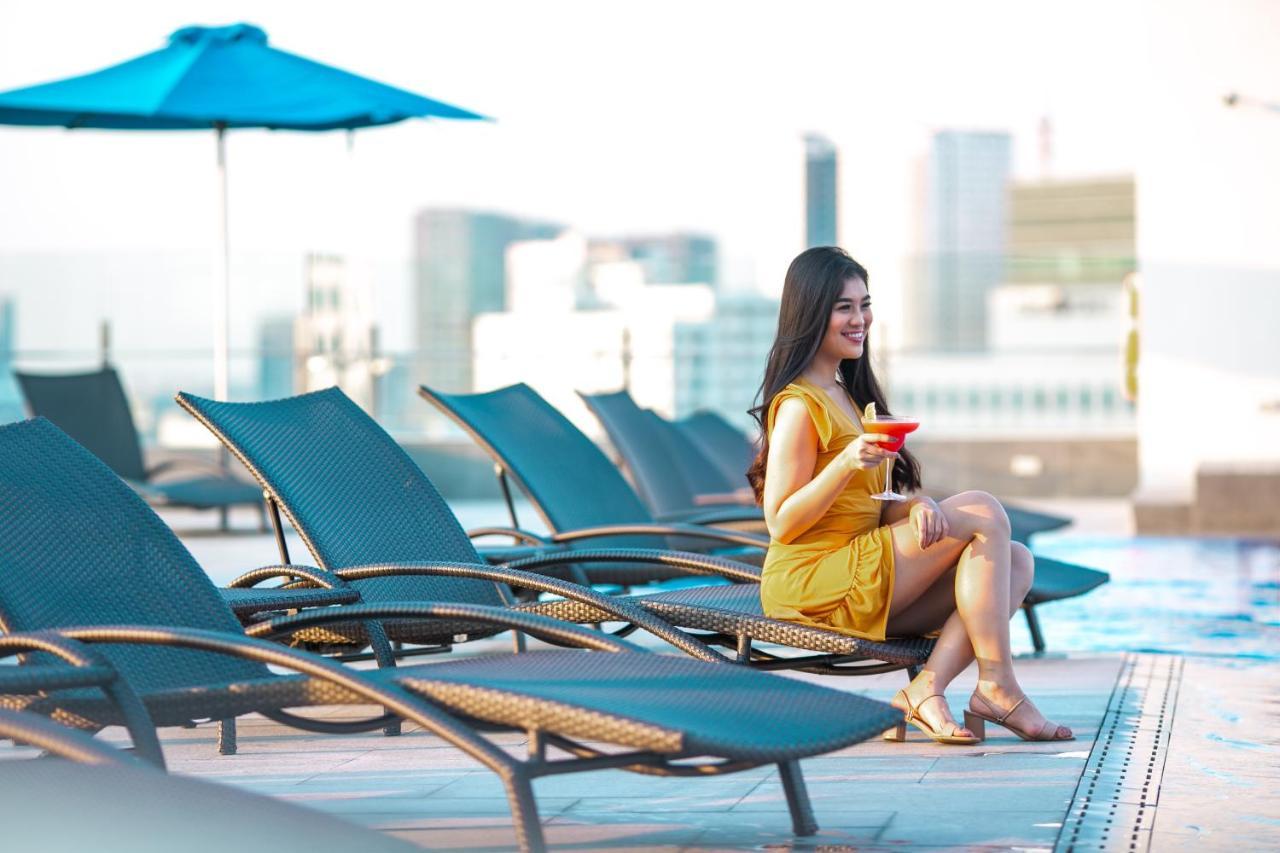 Luxent Hotel Quezon City Bagian luar foto