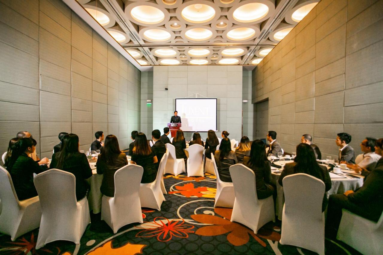 Luxent Hotel Quezon City Bagian luar foto