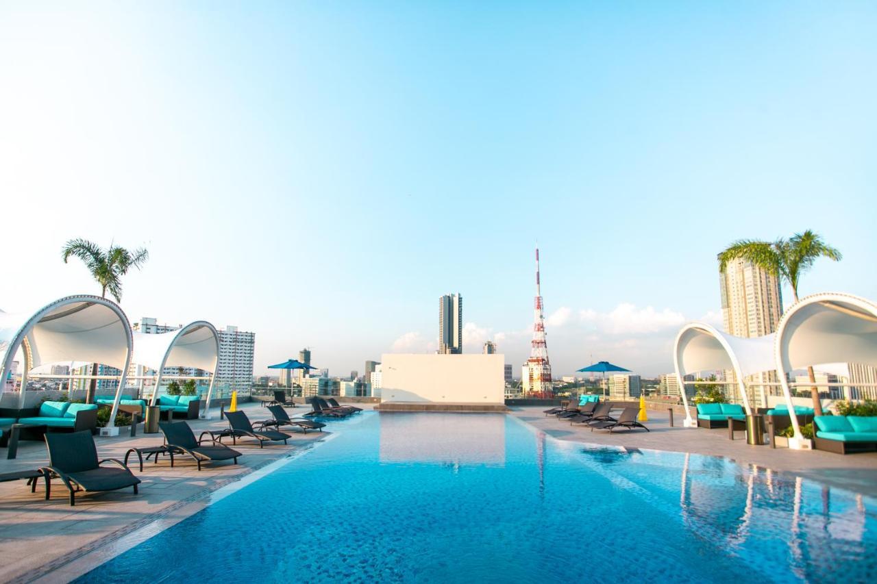 Luxent Hotel Quezon City Bagian luar foto
